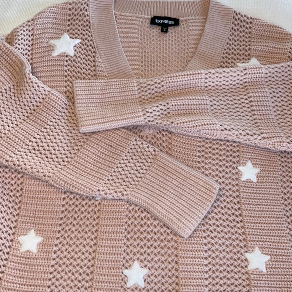 Woman’s Express V Neck Pink and White Star Sweater Size Small - Picture 7 of 12